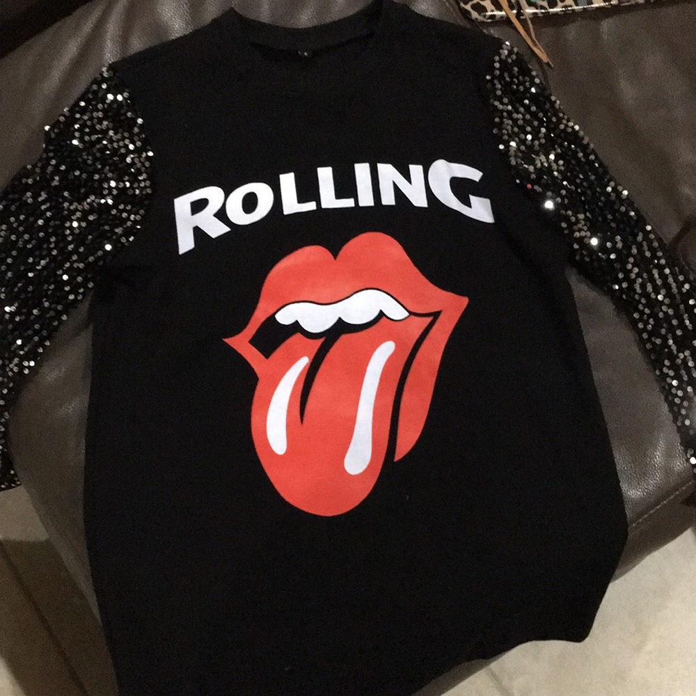 Rolling Top with sequined long sleeves